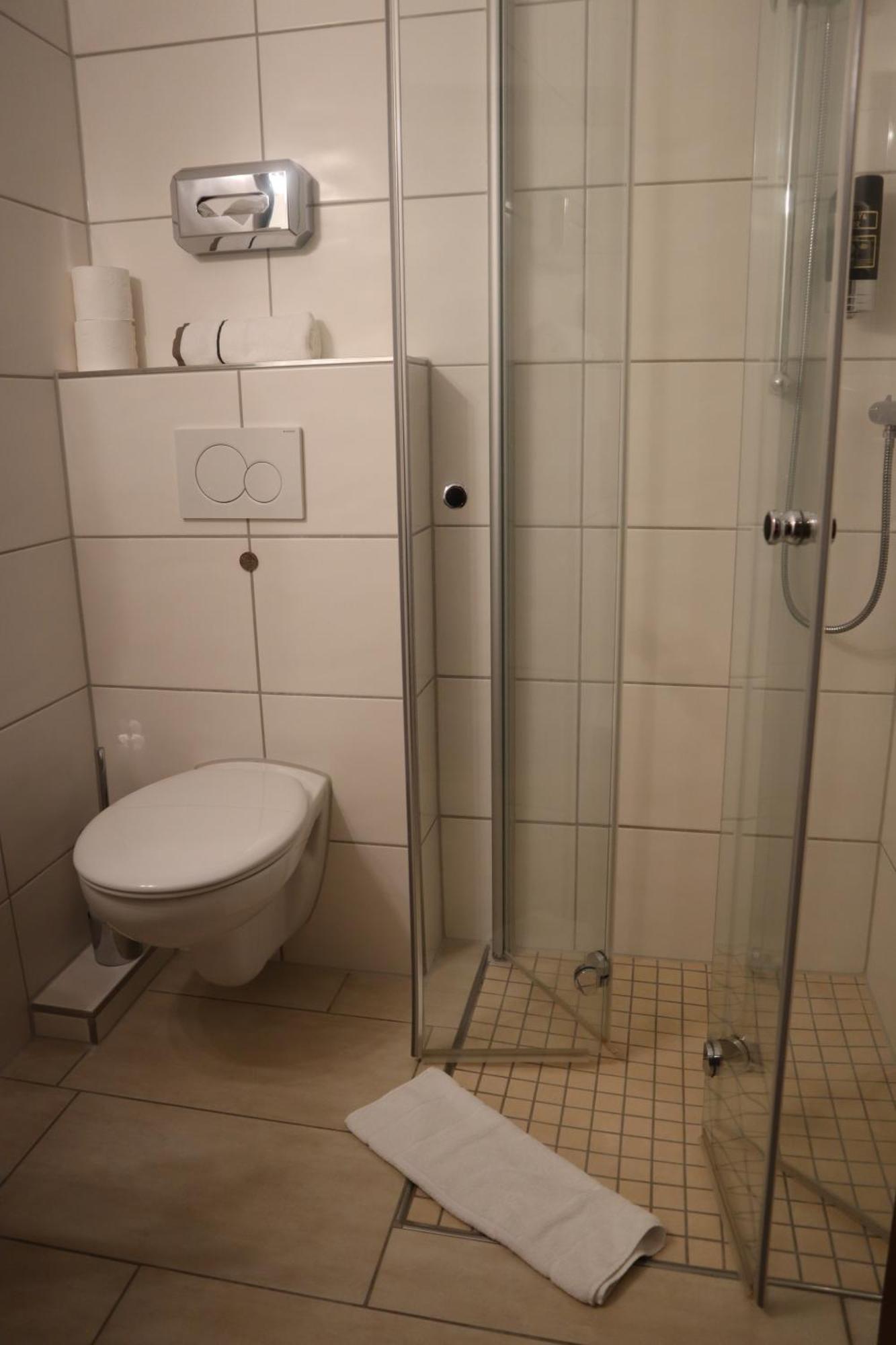 Hotel Gasthaus Zur Linde سيفيتال المظهر الخارجي الصورة